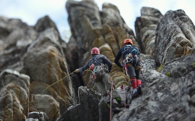 Différences entre l'escalade sportive, classique et l'escalade de crête